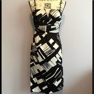 White House Black Market Dress ❤️